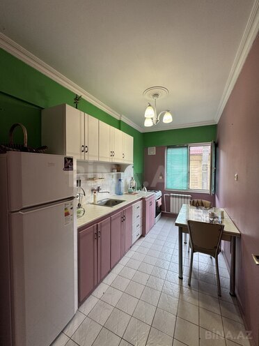 Продается 2-комн. вторичка 60 м², м. Элмляр Академиясы, photo 9 from 12