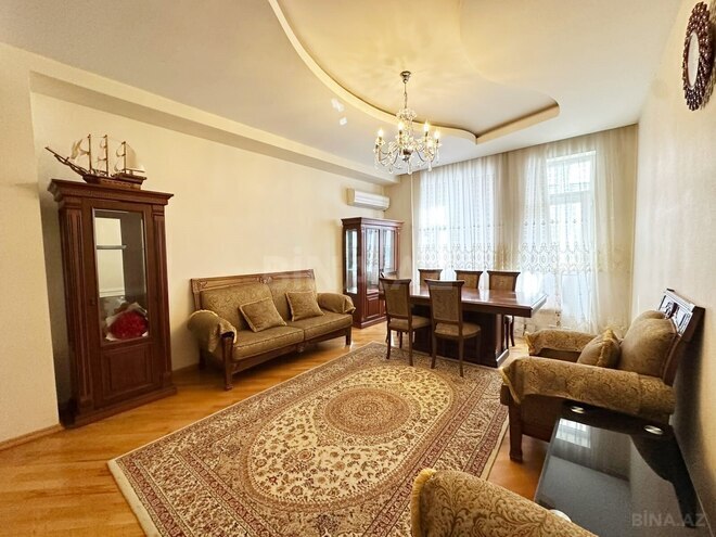 Сдается 2-комн. новостройка 80 м², м. Иншаатчылар, photo 1 from 16