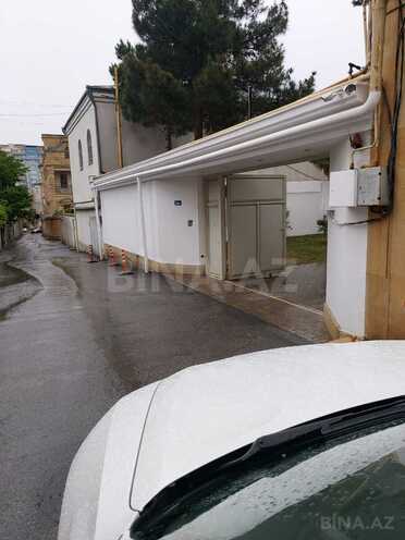 İcarəyə verilir 9 otaqlı həyət evi/bağ evi 700 m², 8 Noyabr m., photo 3 from 32