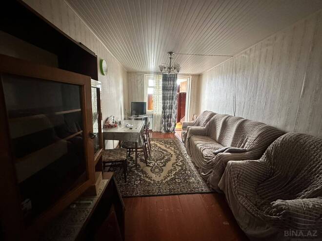 Продается 3-комн. вторичка 50 м², м. Элмляр Академиясы, photo 1 from 14