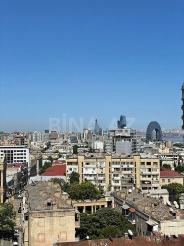 Сдаётся 3-комн. новостройка 110 м², м. Ичеришехер, photo 1 from 19