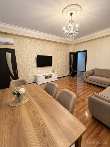 Сдается 2-комн. новостройка 60 м², м. Иншаатчылар, photo 3 from 15