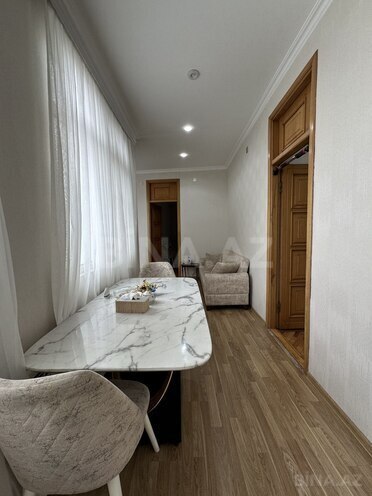 Сдается 4-комн. вторичка 160 м², м. Низами, photo 11 from 16