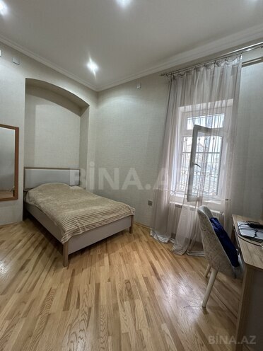 Сдается 4-комн. вторичка 160 м², м. Низами, photo 10 from 16