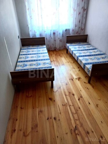Сдается 3-комн. вторичка 72 м², м. Нефтчиляр, photo 3 from 12