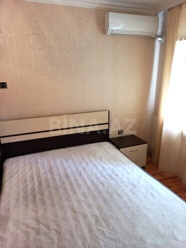 Сдается 3-комн. вторичка 72 м², м. Нефтчиляр, photo 4 from 12