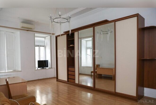 Сдается 5-комн. вторичка 160 м², м. Сахил, photo 1 from 18