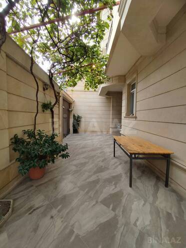 Satılır 8 otaqlı həyət evi/bağ evi 480 m², 9-cu mikrorayon q., photo 3 from 32