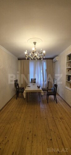 Satılır 4 otaqlı köhnə tikili 90 m², Azadlıq Prospekti m., photo 1 from 25