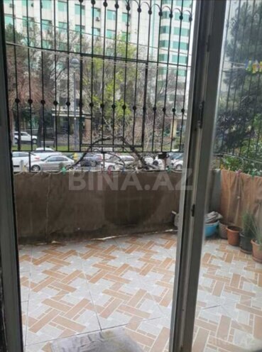 Satılır 3 otaqlı köhnə tikili 70 m², İnşaatçılar m., photo 11 from 14