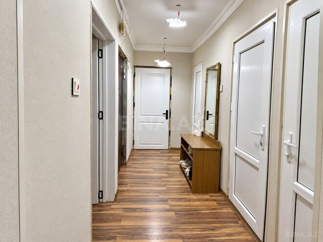 Satılır 2 otaqlı köhnə tikili 65 m², Xalqlar Dostluğu m., photo 4 from 11