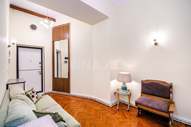 Satılır 4 otaqlı köhnə tikili 130.5 m², Sahil m., photo 9 from 32