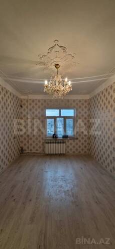 Продаётся 2-комн. вторичка 45 м², м. Иншаатчылар, photo 1 from 16