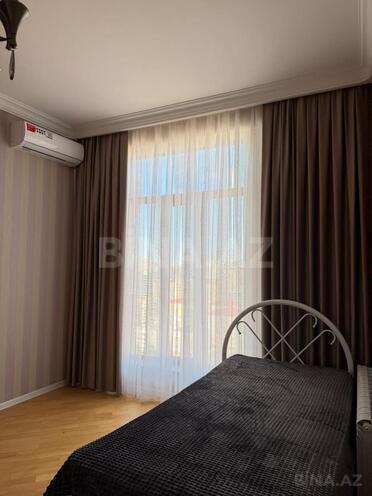 Сдается 3-комн. новостройка 110 м², м. 28 мая, photo 12 from 18