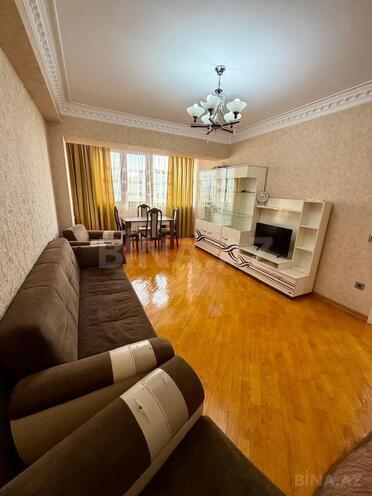 İcarəyə verilir 2 otaqlı köhnə tikili 72 m², Azadlıq Prospekti m., photo 3 from 24