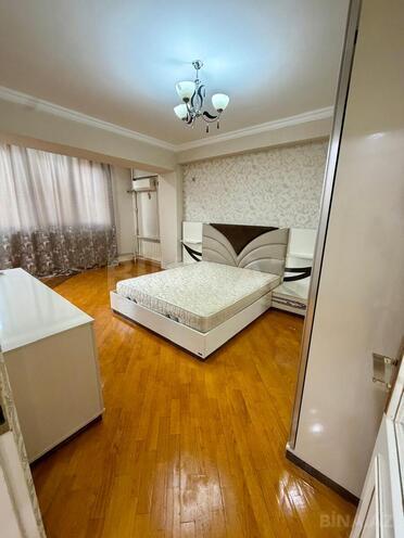 İcarəyə verilir 2 otaqlı köhnə tikili 72 m², Azadlıq Prospekti m., photo 7 from 24