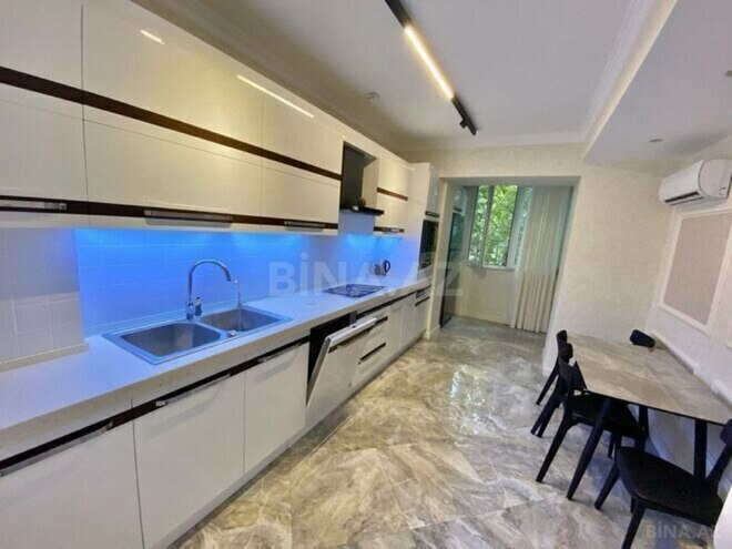 Сдается 3-комн. новостройка 110 м², м. Ичеришехер, photo 11 from 20
