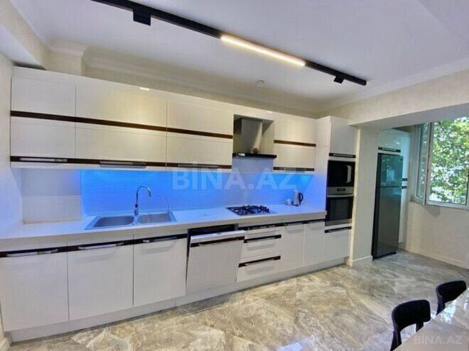 Сдается 3-комн. новостройка 110 м², м. Ичеришехер, photo 10 from 20