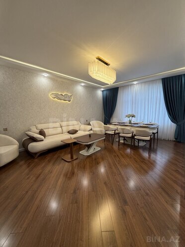Продается 2-комн. новостройка 86 м², м. Ази Асланов, photo 4 from 17