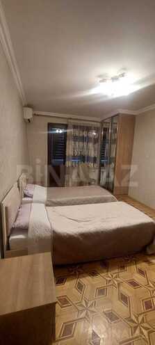 Satılır 3 otaqlı köhnə tikili 80 m², Sahil m., photo 8 from 17
