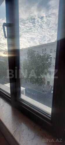 Satılır 3 otaqlı köhnə tikili 80 m², Sahil m., photo 16 from 17
