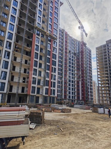 Продается 3-комн. новостройка 87.3 м², пос. Ясамал, photo 1 from 13
