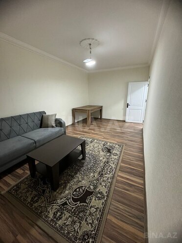 Продаётся 2-комн. вторичка 60 м², м. Халглар Достлугу, photo 1 from 11
