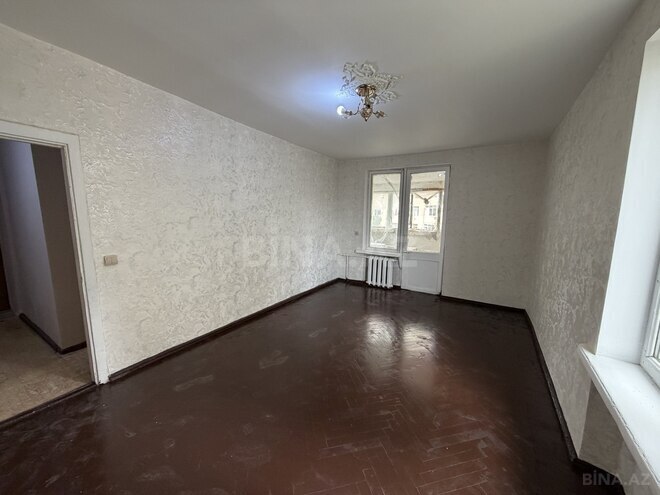 Satılır 1 otaqlı köhnə tikili 33 m², İnşaatçılar m., photo 1 from 11