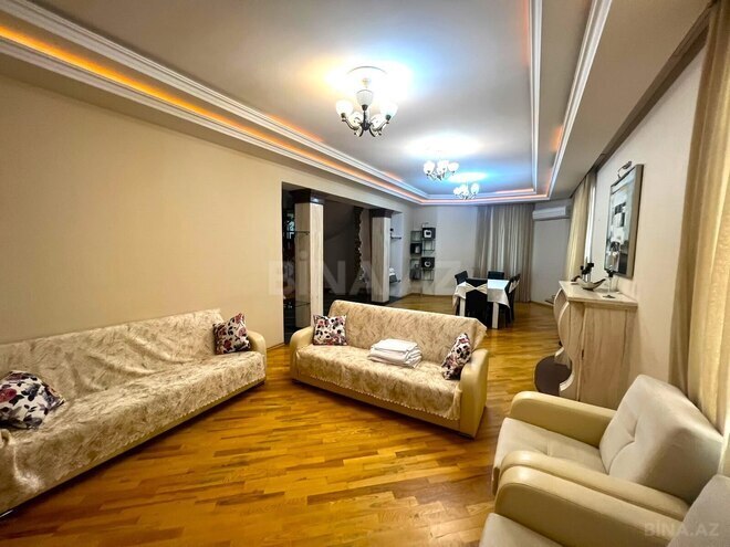 Satılır 7 otaqlı həyət evi/bağ evi 500 m², Badamdar q., photo 7 from 32