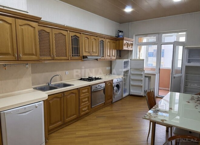 İcarəyə verilir 3 otaqlı köhnə tikili 165 m², Gənclik m., photo 11 from 16