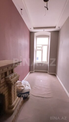 Satılır 4 otaqlı köhnə tikili 125 m², Sahil m., photo 11 from 13