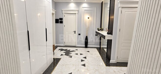 Сдается 4-комн. новостройка 180 м², м. Иншаатчылар, photo 9 from 10