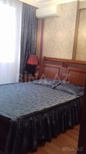 İcarəyə verilir 3 otaqlı yeni tikili 110 m², İnşaatçılar m., photo 13 from 32