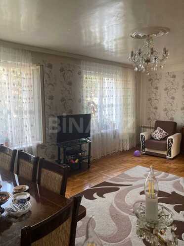 Satılır 4 otaqlı köhnə tikili 104 m², Bakıxanov q., photo 1 from 14