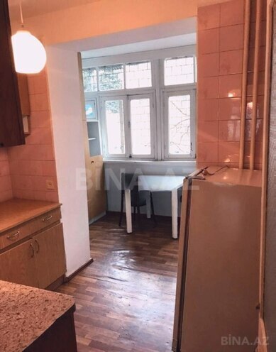 Продается 3-комн. вторичка 70 м², м. Элмляр Академиясы, photo 7 from 10