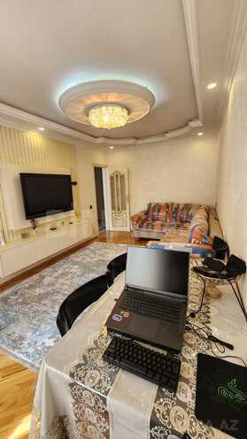 Satılır 2 otaqlı köhnə tikili 65 m², Xalqlar Dostluğu m., photo 1 from 19