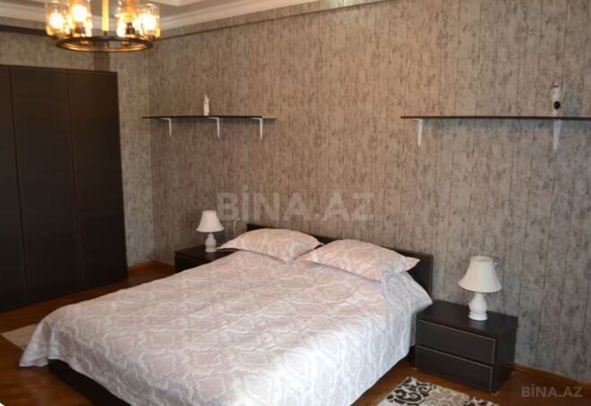 Сдаётся 3-комн. вторичка 117 м², м. Ичеришехер, photo 9 from 23