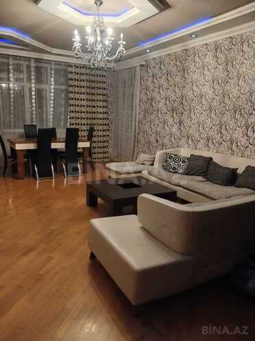 Сдается 2-комн. новостройка 85 м², м. Низами, photo 1 from 13