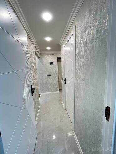 Продается 2-комн. вторичка 42 м², м. Кара Караев, photo 10 from 15