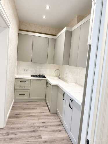 Сдается 3-комн. новостройка 110 м², м. Кероглу, photo 10 from 18