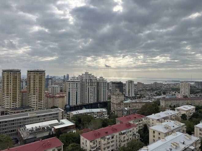Продается 3-комн. новостройка 107 м², м. Низами, photo 12 from 19