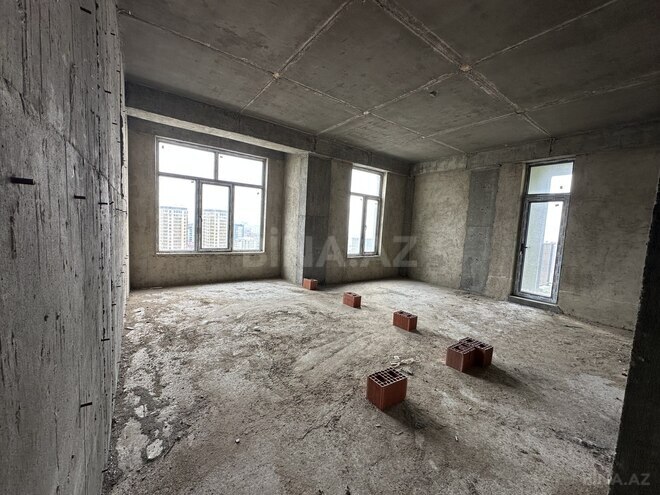 Продается 3-комн. новостройка 107 м², м. Низами, photo 3 from 19