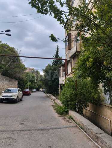 Satılır 2 otaqlı köhnə tikili 60 m², İnşaatçılar m., photo 9 from 10