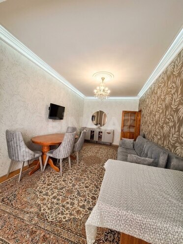 Продаётся 3-комн. вторичка 87.7 м², м. Ази Асланов, photo 1 from 6