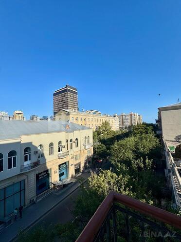 İcarəyə verilir 2 otaqlı köhnə tikili 70 m², 28 May m., photo 19 from 21
