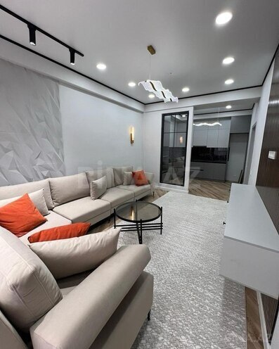 Сдается 2-комн. новостройка 70 м², м. 8 ноября, photo 4 from 14