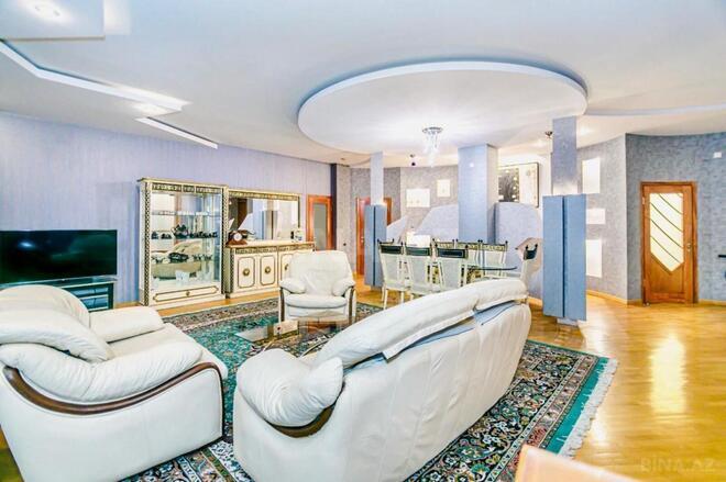 İcarəyə verilir 3 otaqlı yeni tikili 188.4 m², 28 May m., photo 1 from 28