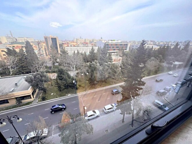 Продается 2-комн. вторичка 72 м², м. Гянджлик, photo 9 from 13