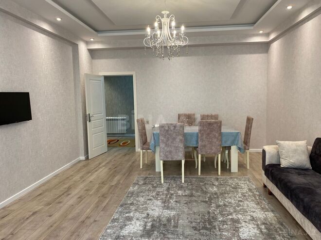 Продаётся 3-комн. новостройка 108 м², м. Кара Караев, photo 1 from 14
