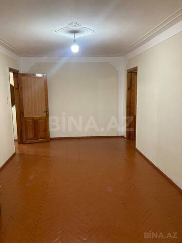 Сдается 2-комн. вторичка 45 м², м. Нефтчиляр, photo 1 from 17